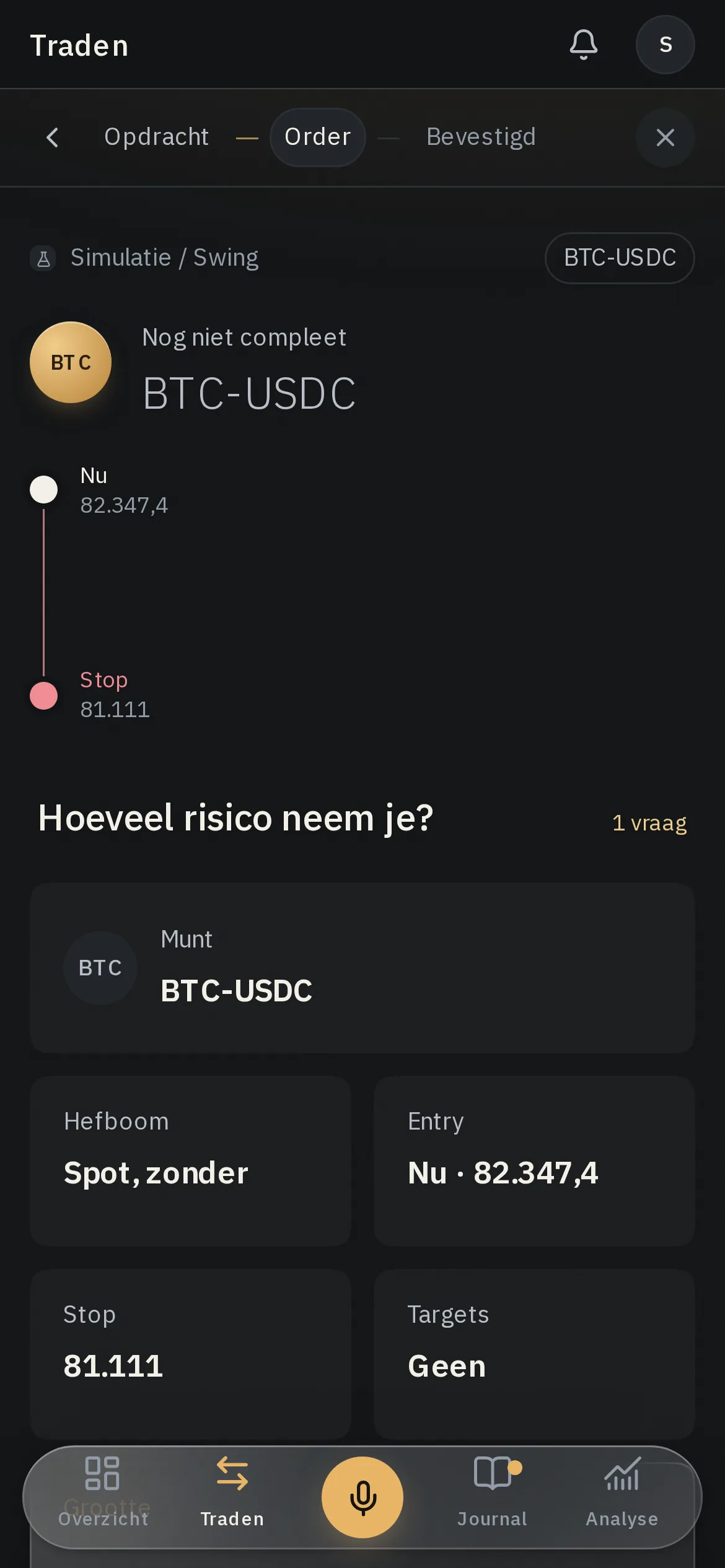 Traqrr op een telefoon: de ordertegels met de vraag over de positiegrootte.